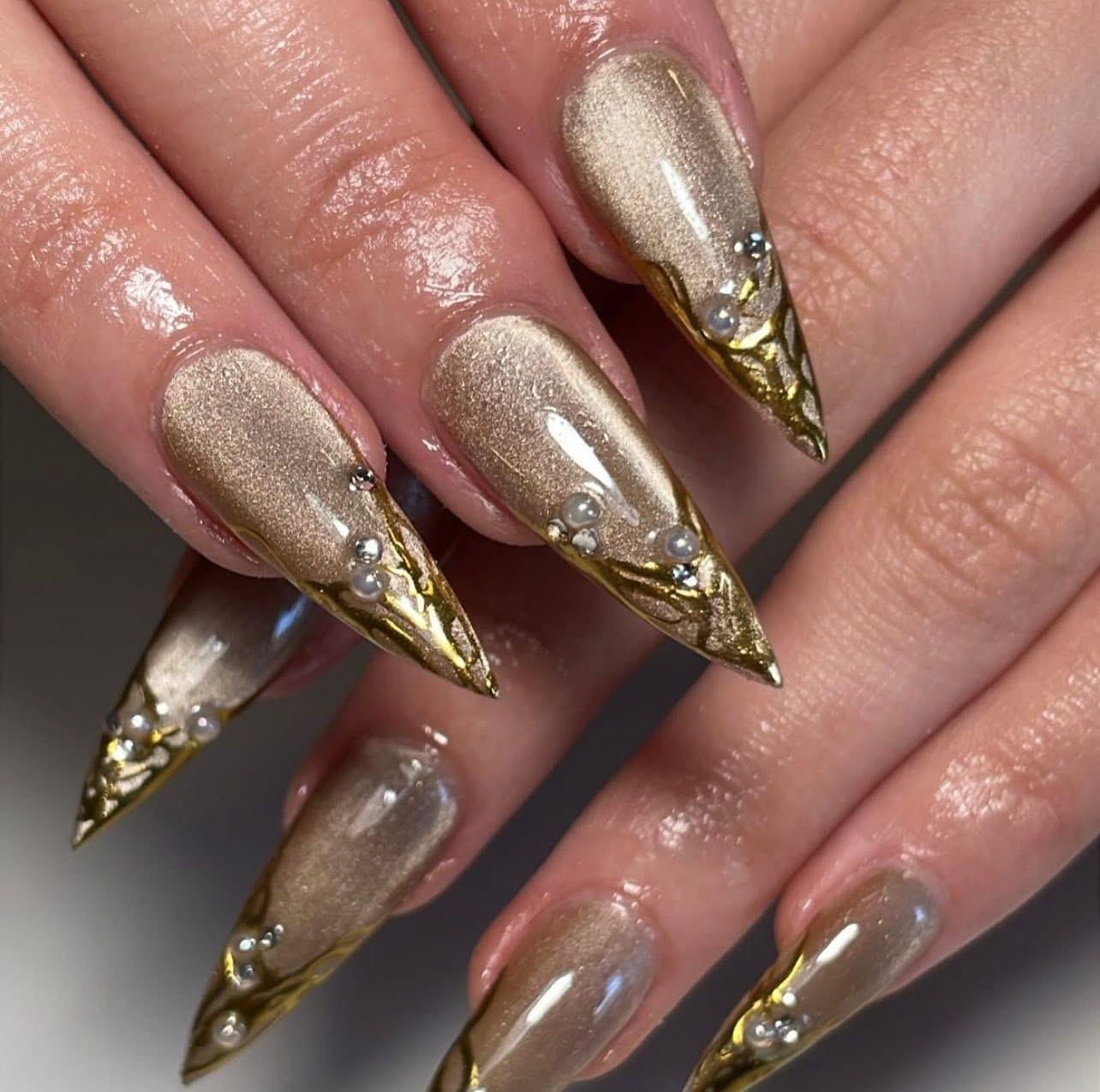 Luxury Neutral Brown & Nude Press On Nails, Gold Chrome Details, Almond Stiletto Shape, Handmade Reusable Gel Nails