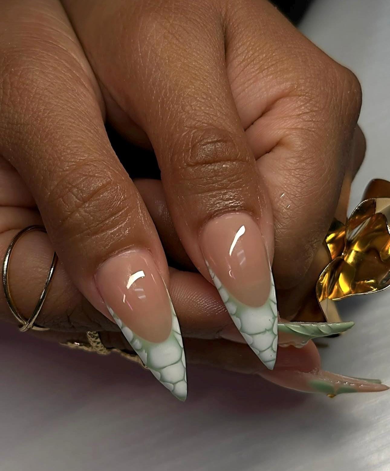 Elegant Pearl Stiletto Press On Nails: Handmade Marble Nail Art